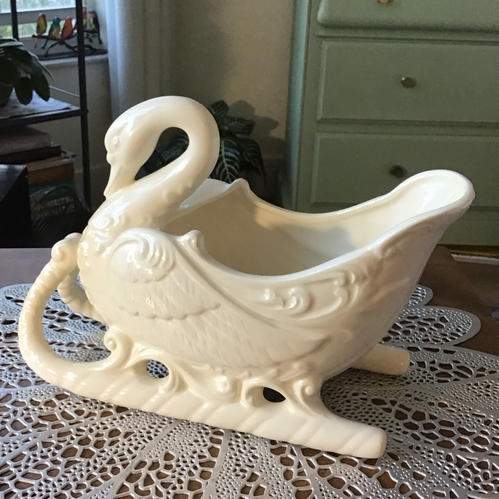 Vintage Large White Ceramic Swan Sleigh Planter Made in Mexico by Oxford